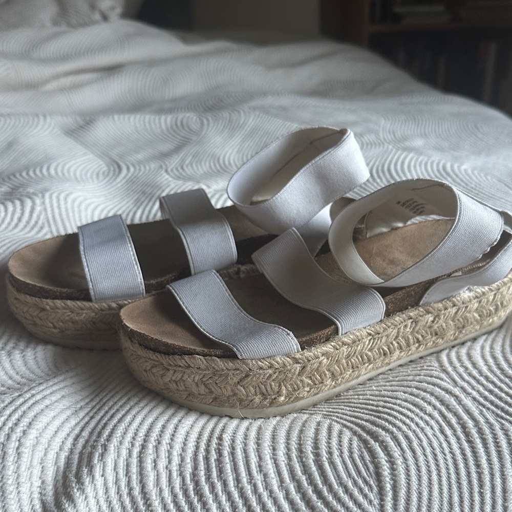 Esprit White and Tan Espadrille Sandals
